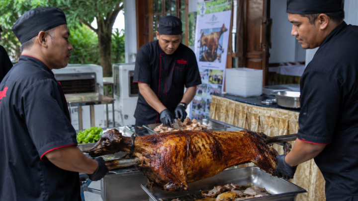 paket aqiqah kambing guling mewah untuk acara syukuran 2026