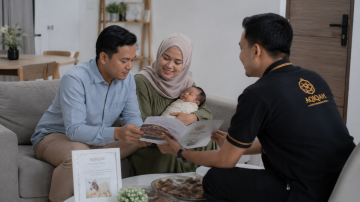orang tua sibuk memilih jasa aqiqah untuk orang tua sibuk