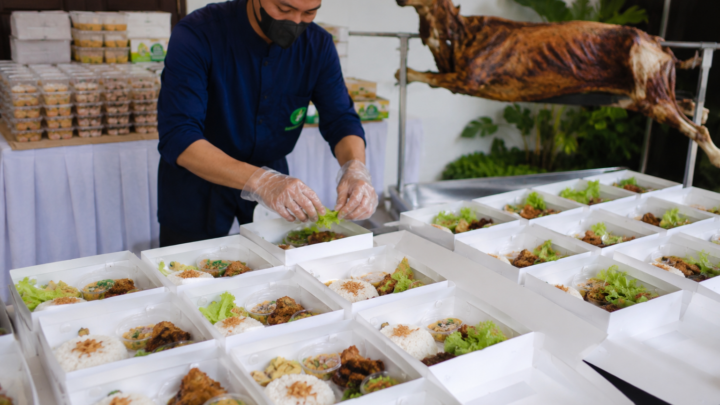 paket aqiqah anak laki-laki 2026 nasi box dan sate kambing