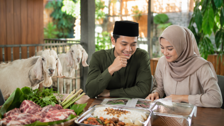 Biaya Aqiqah Anak Laki-Laki 2026 dengan paket aqiqah lengkap beserta kambing, nasi box, dan perlengkapan acara.