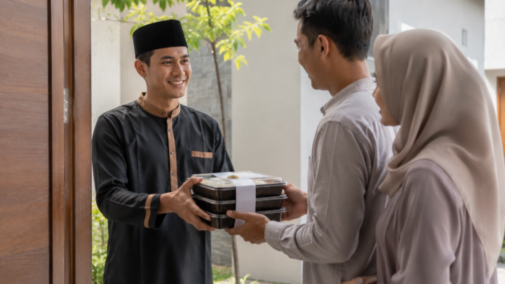 Penyedia Aqiqah Amanah menampilkan proses penyembelihan sesuai syariat dan pengolahan makanan secara higienis oleh tenaga profesional.