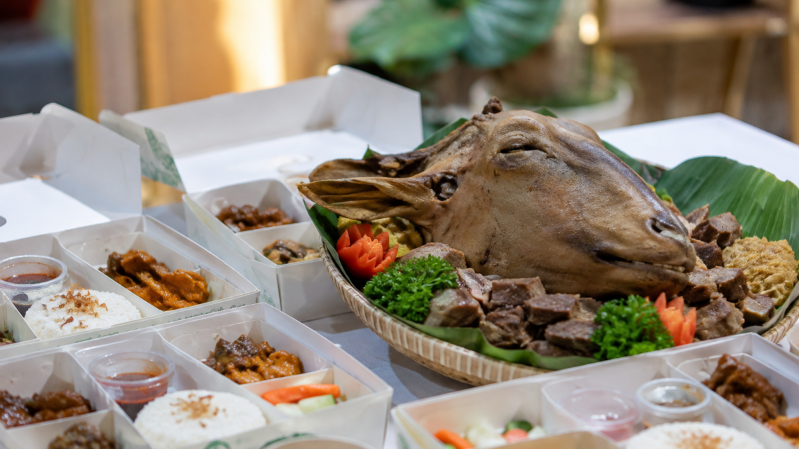 jasa aqiqah murah 2026 dengan kambing sehat dan hidangan aqiqah siap dibagikan